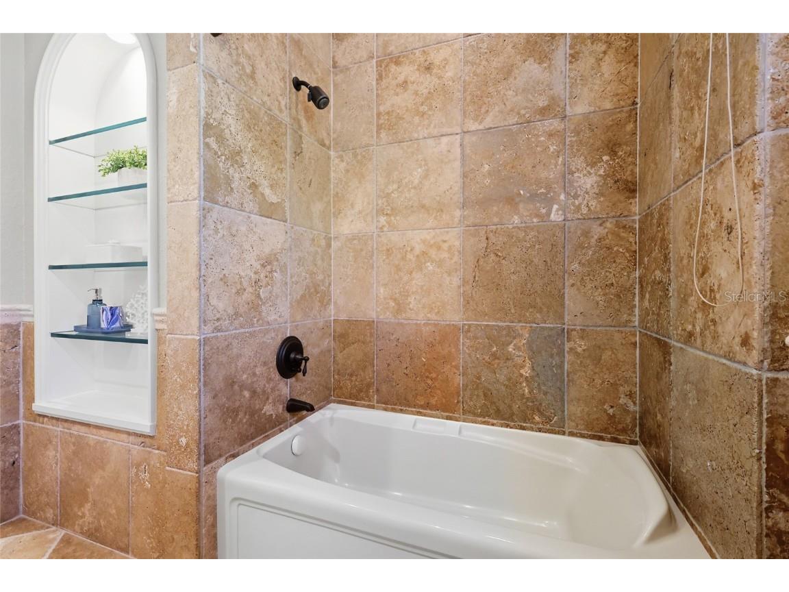 4946 Brywill Circle Sarasota FL 34234 A4670935 image30