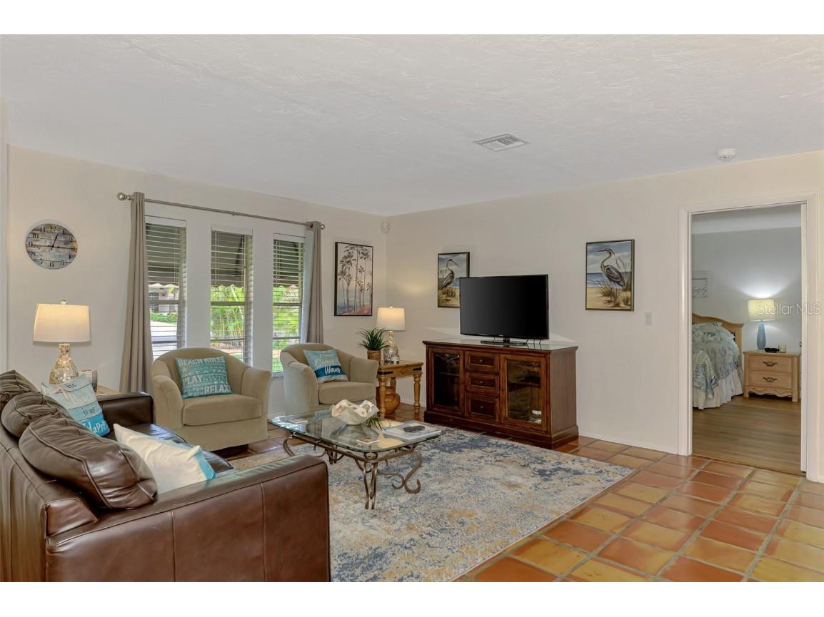 4946 Commonwealth Drive Sarasota FL 34242 A4657231 image9