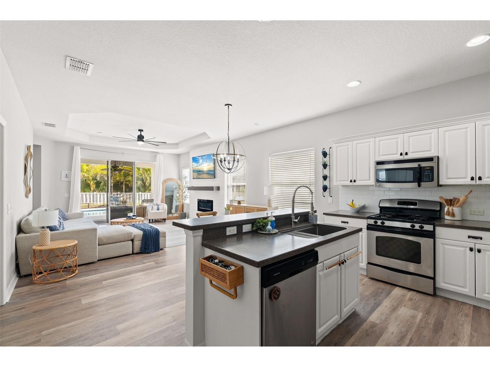 4946 Newport News Circle Bradenton FL 34211 A4695339 image3