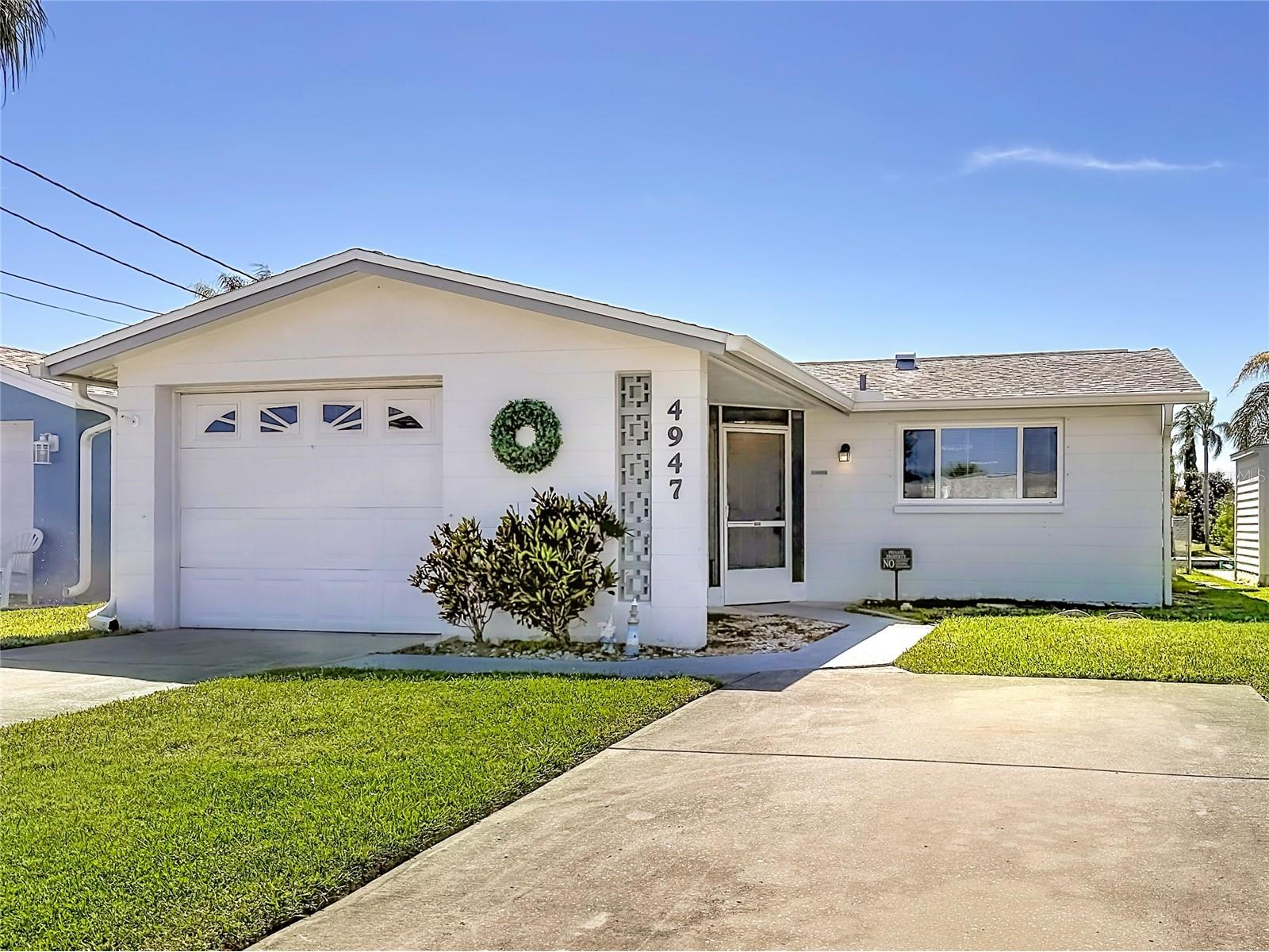 4947 Blue Heron Drive New Port Richey FL 34652 TB8482309 image1
