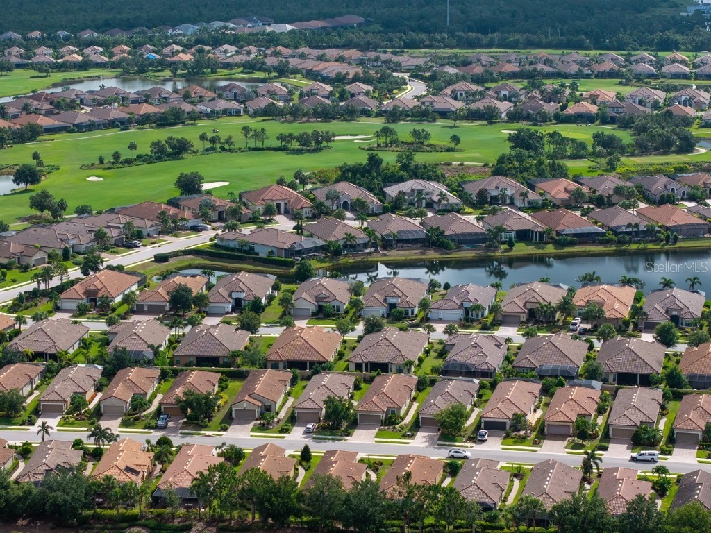 4949 Savona Run Bradenton FL 34211 A4655046 image37