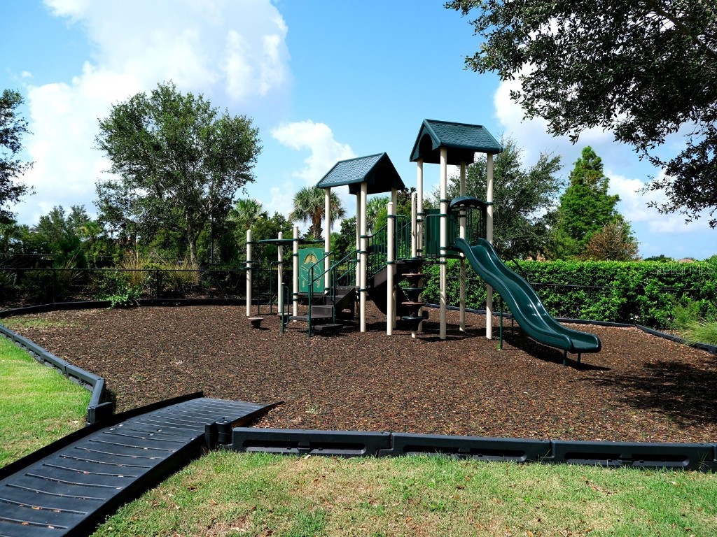 4949 Savona Run Bradenton FL 34211 A4655046 image68