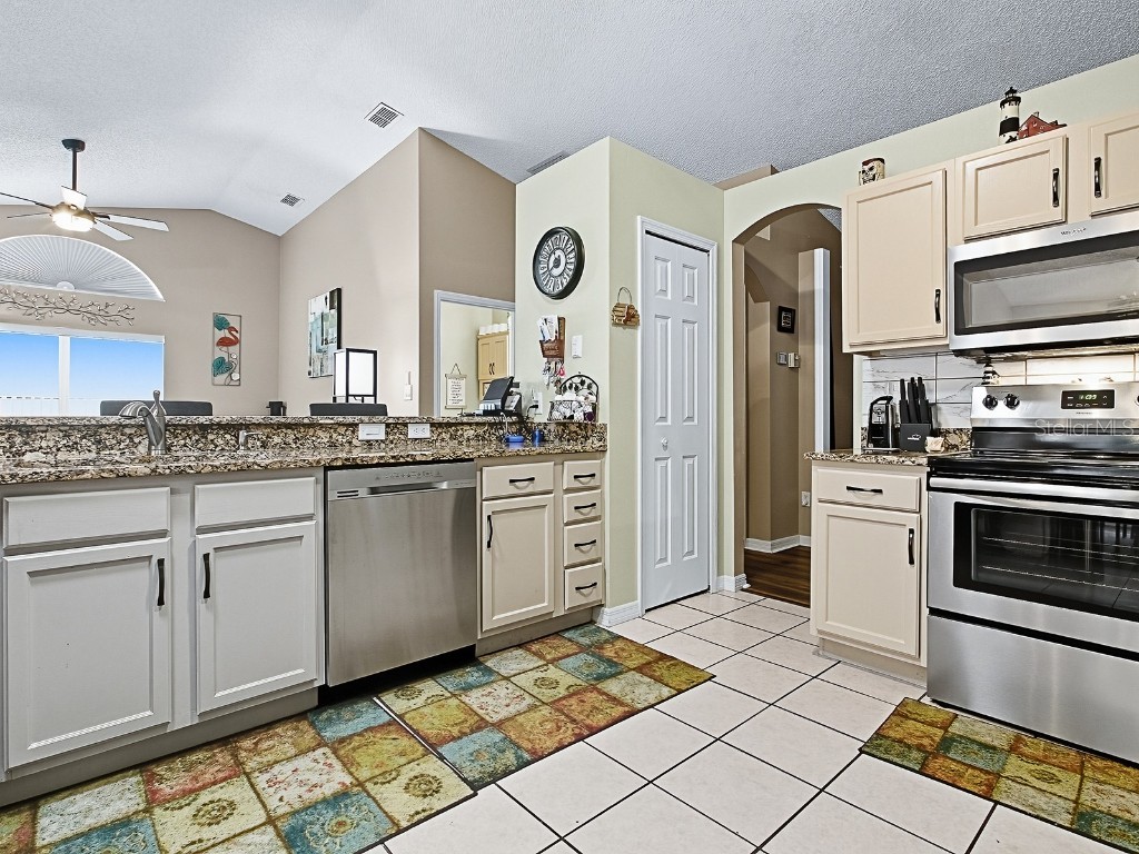 4949 Sawgrass Lake Circle Leesburg FL 34748 G5102655 image13