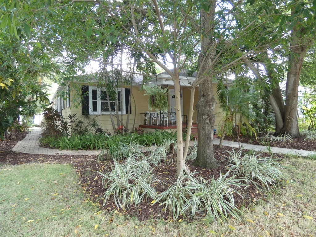495 24th Avenue N Saint Petersburg FL 33704 U8211187 image1