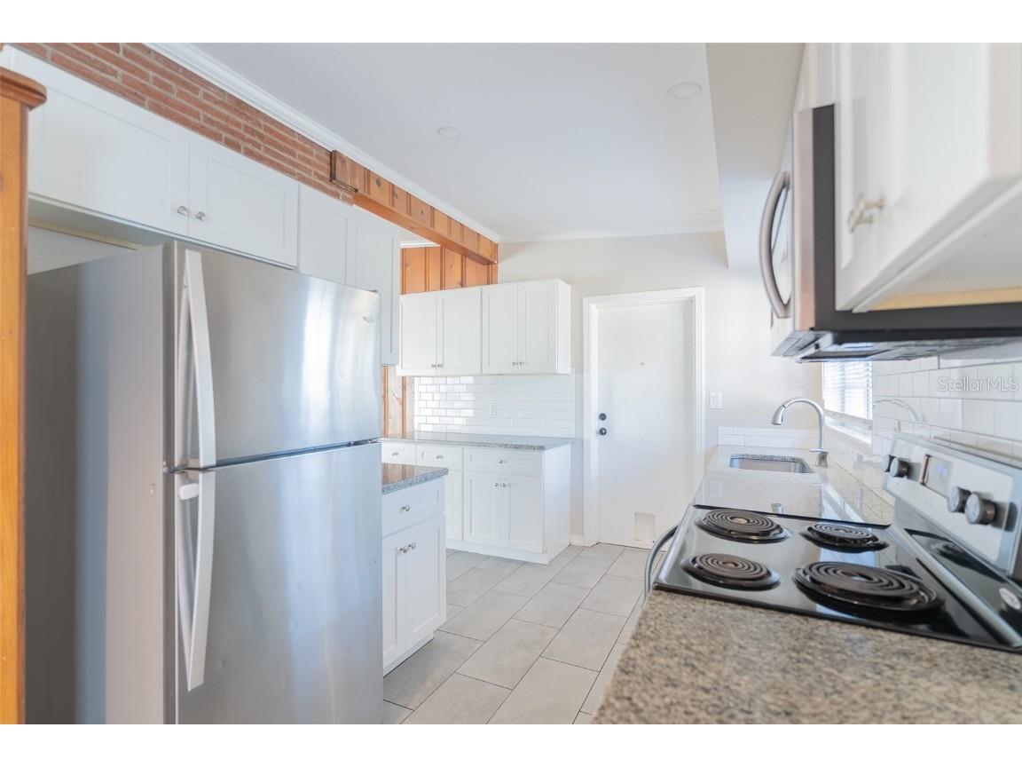 495 Avenue F SE Winter Haven FL 33880 L4957697 image7