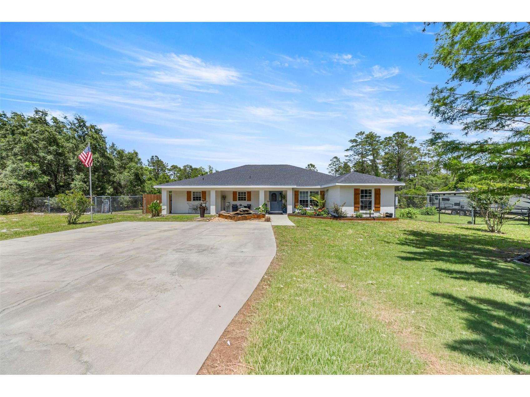 495 Fisher Road Ocklawaha FL 32179 - OCKLAWAHA RIVER OM725193 image1