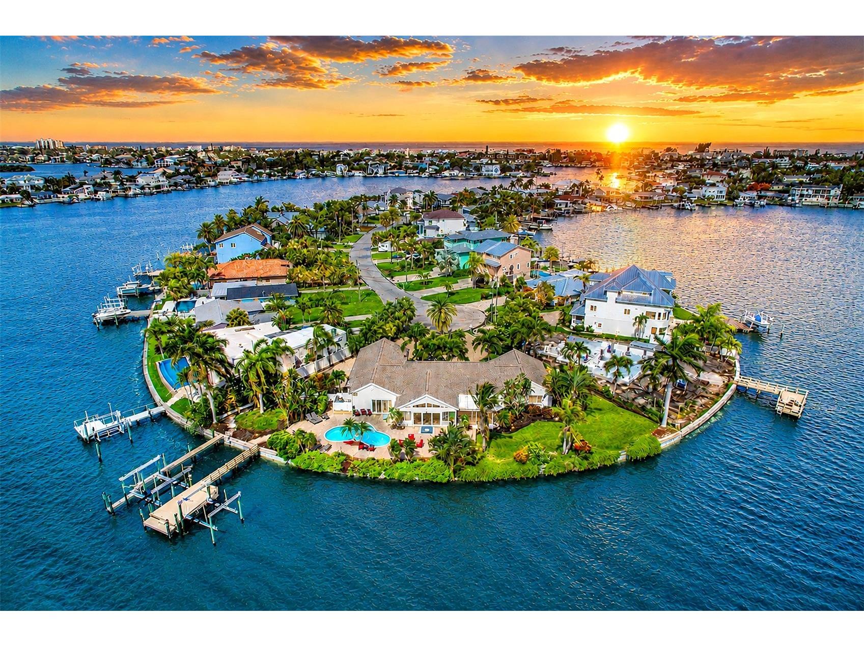 495 Harbor Drive S Indian Rocks Beach FL 33785 - INTRACOASTAL WATERWAY TB8513956 image1
