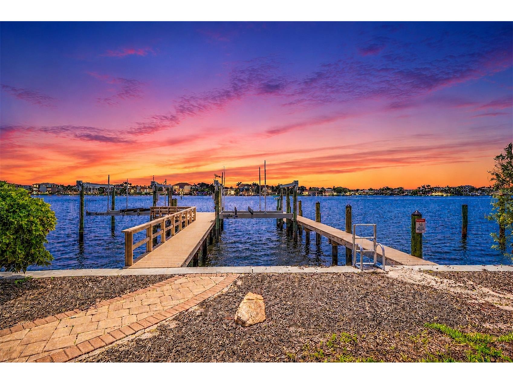 495 Harbor Drive S Indian Rocks Beach FL 33785 - INTRACOASTAL WATERWAY TB8513956 image2