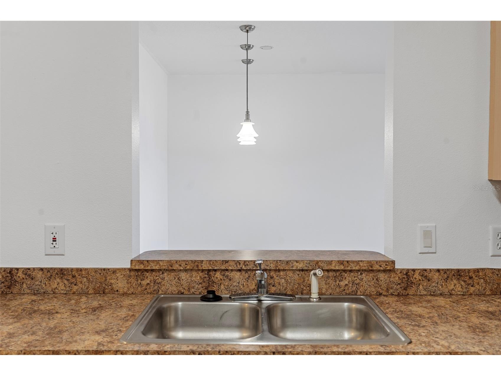 495 Las Cortes Lane #201 Orlando FL 32824 O6370827 image10