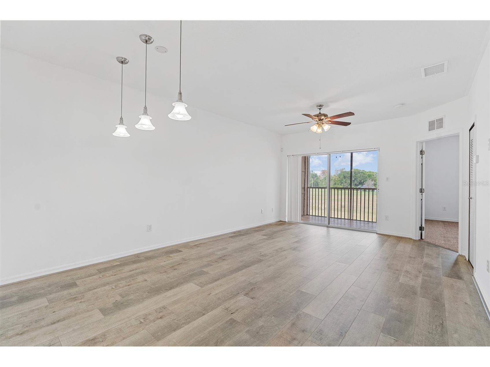 495 Las Cortes Lane #201 Orlando FL 32824 O6370827 image12