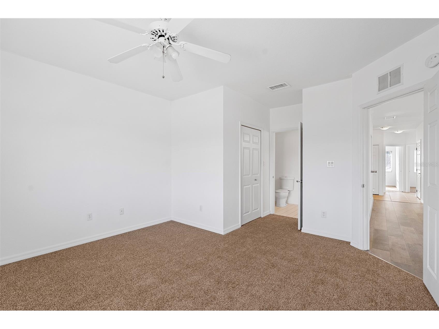 495 Las Cortes Lane #201 Orlando FL 32824 O6370827 image17