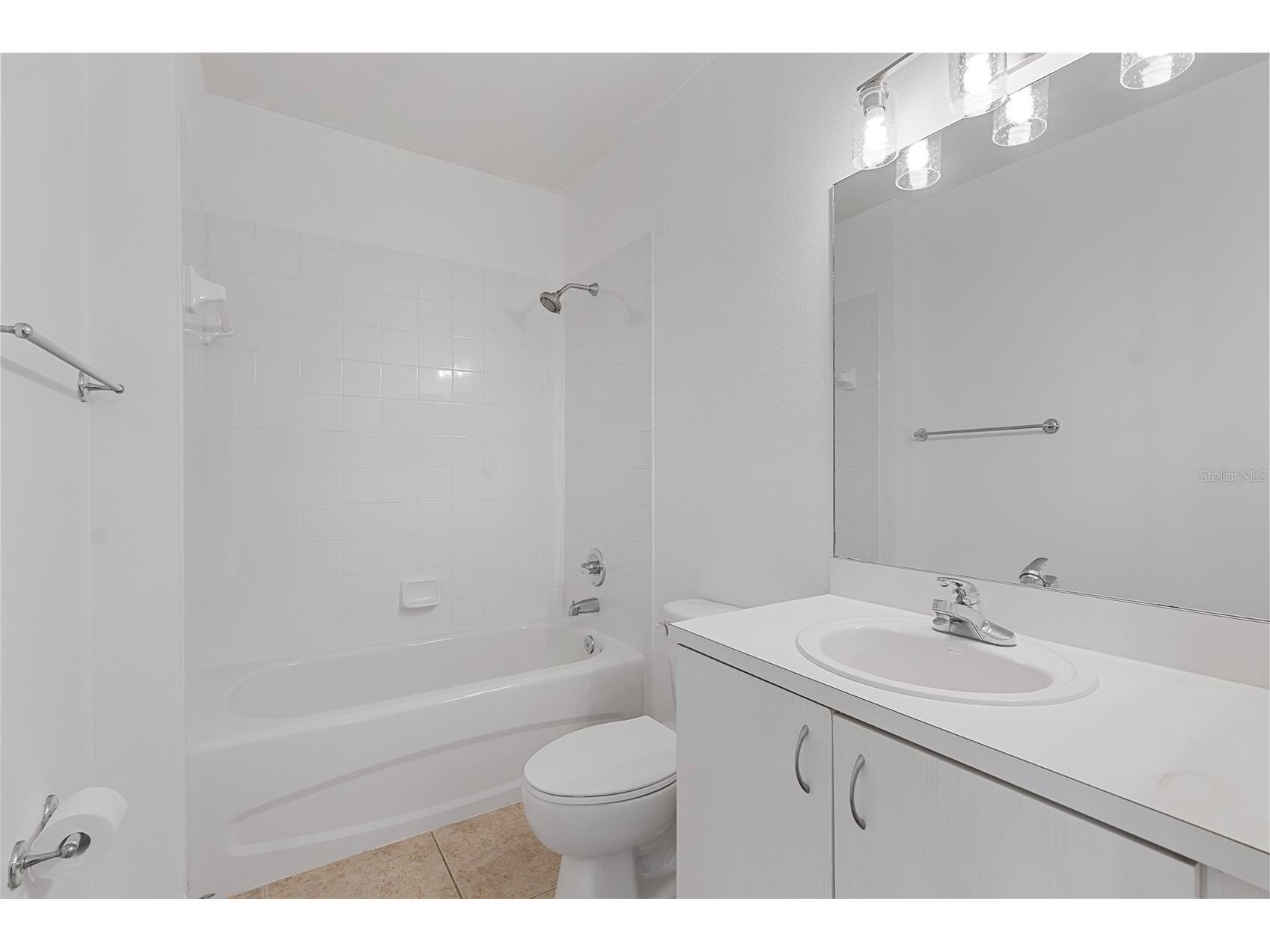 495 Las Cortes Lane #201 Orlando FL 32824 O6370827 image23