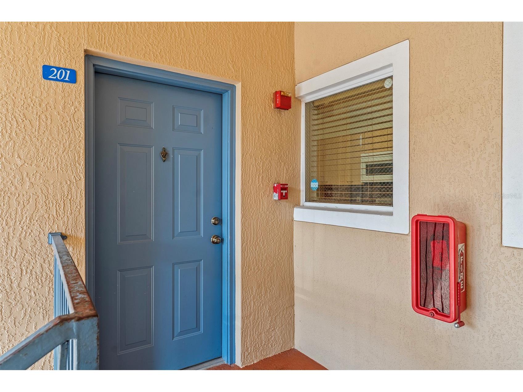 495 Las Cortes Lane #201 Orlando FL 32824 O6370827 image5