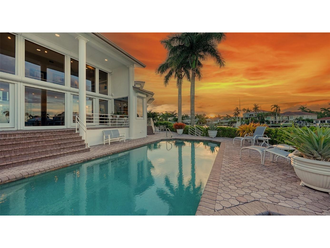 495 Mckinley Drive Sarasota FL 34236 - SARASOTA BAY A4623467 image1