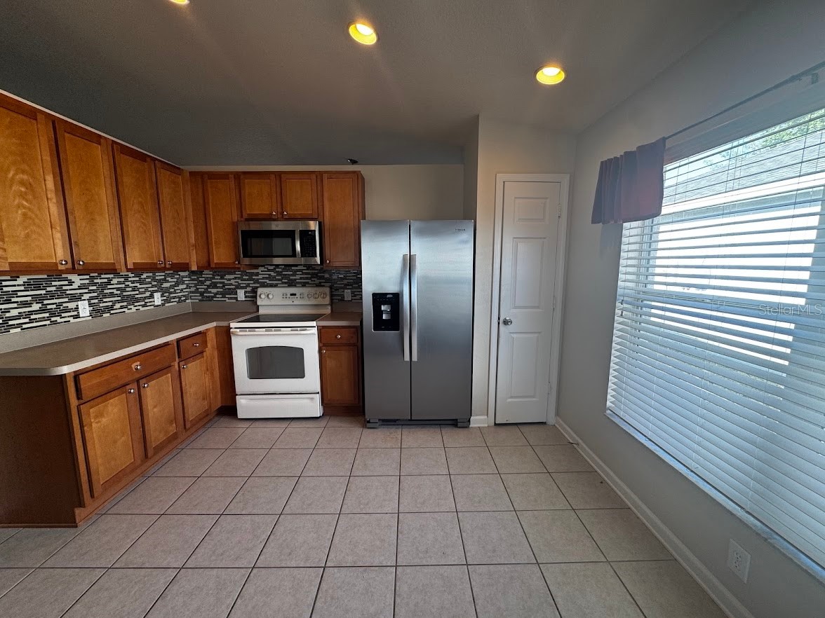 495 Painted Leaf Drive Brooksville FL 34604 TB8501877 image2