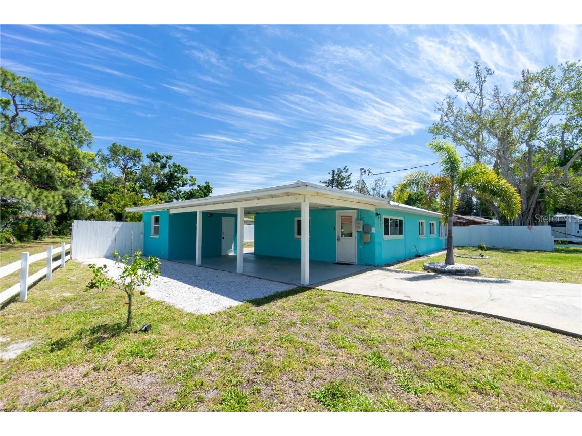 495 S Mccall Road Englewood FL 34223 - LEMON BAY D6135933 image1