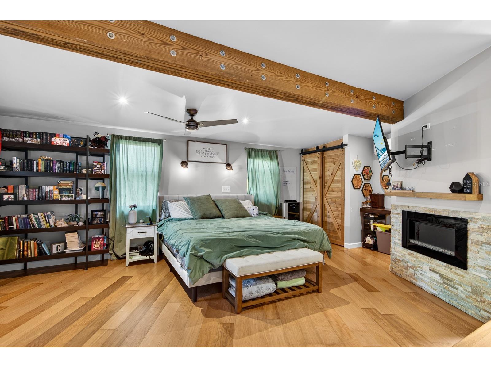 4950 30th Avenue N Saint Petersburg FL 33710 TB8503000 image12