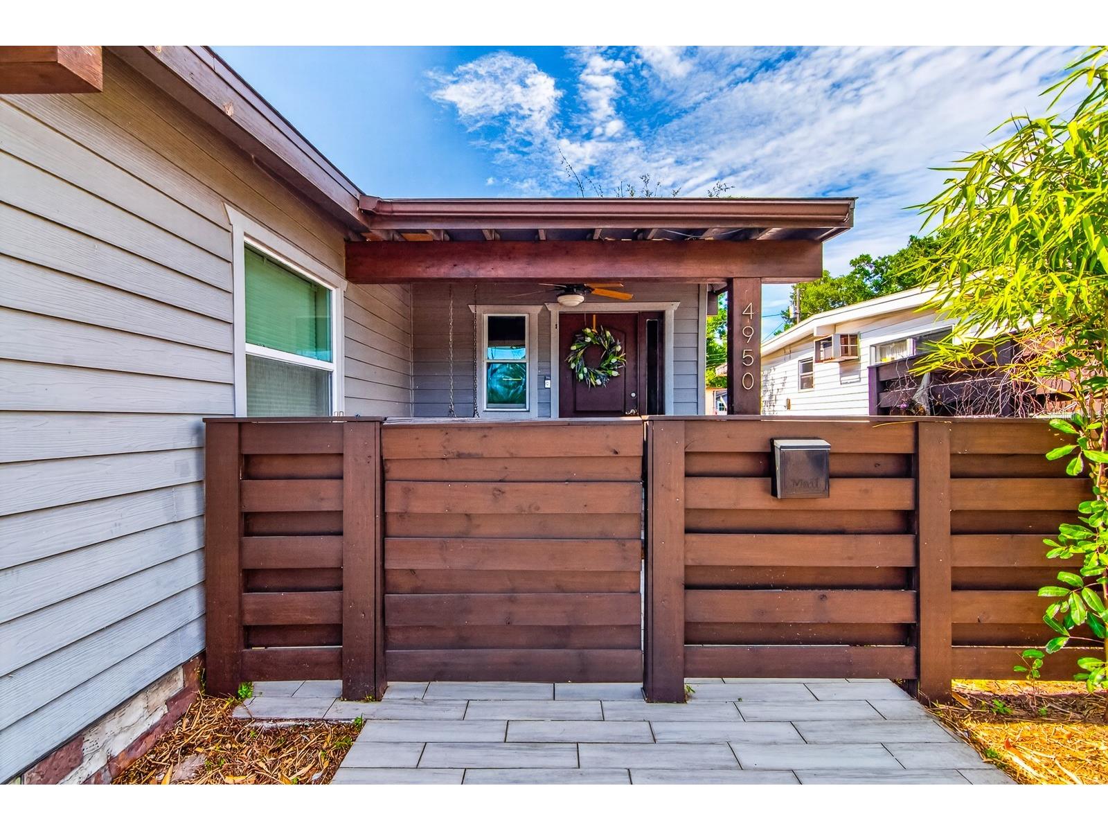 4950 30th Avenue N Saint Petersburg FL 33710 TB8503000 image32