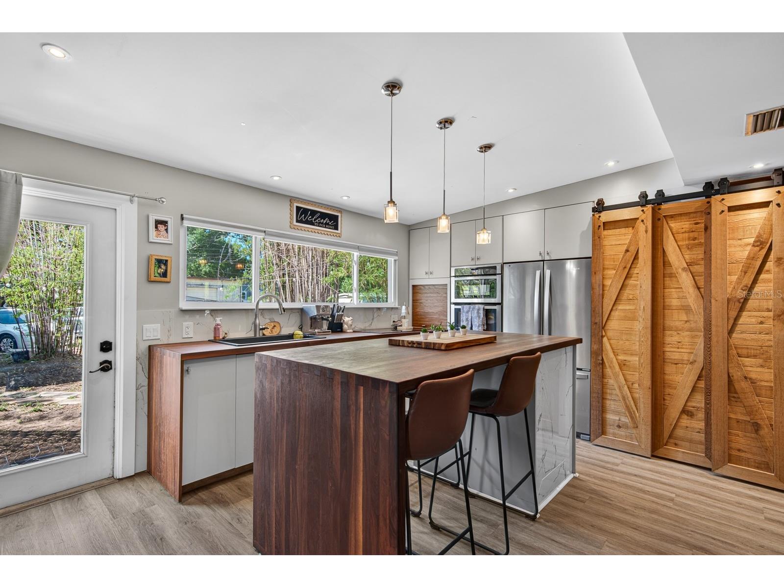 4950 30th Avenue N Saint Petersburg FL 33710 TB8503000 image9