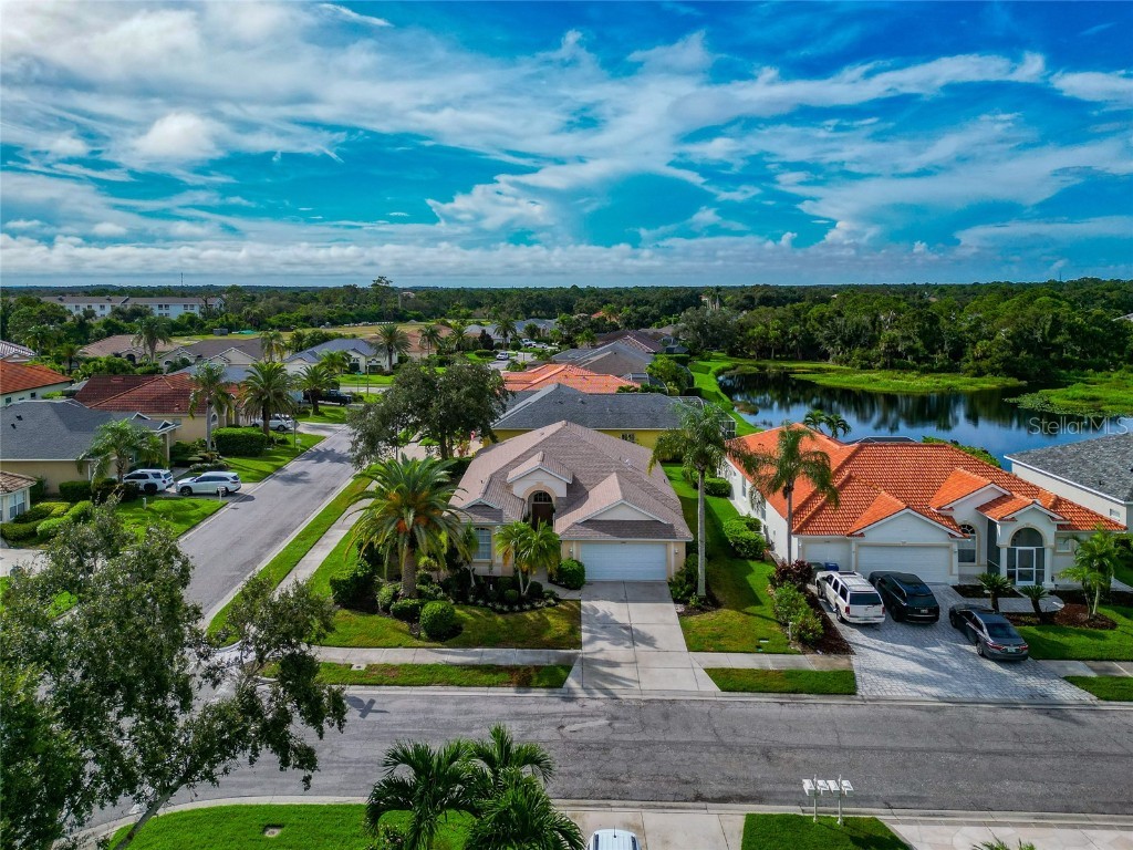 4950 Flagstone Drive Sarasota FL 34238 A4664348 image2