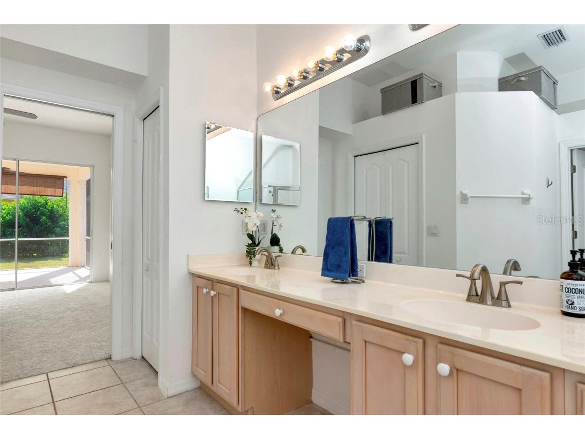 4950 Flagstone Drive Sarasota FL 34238 A4664348 image29