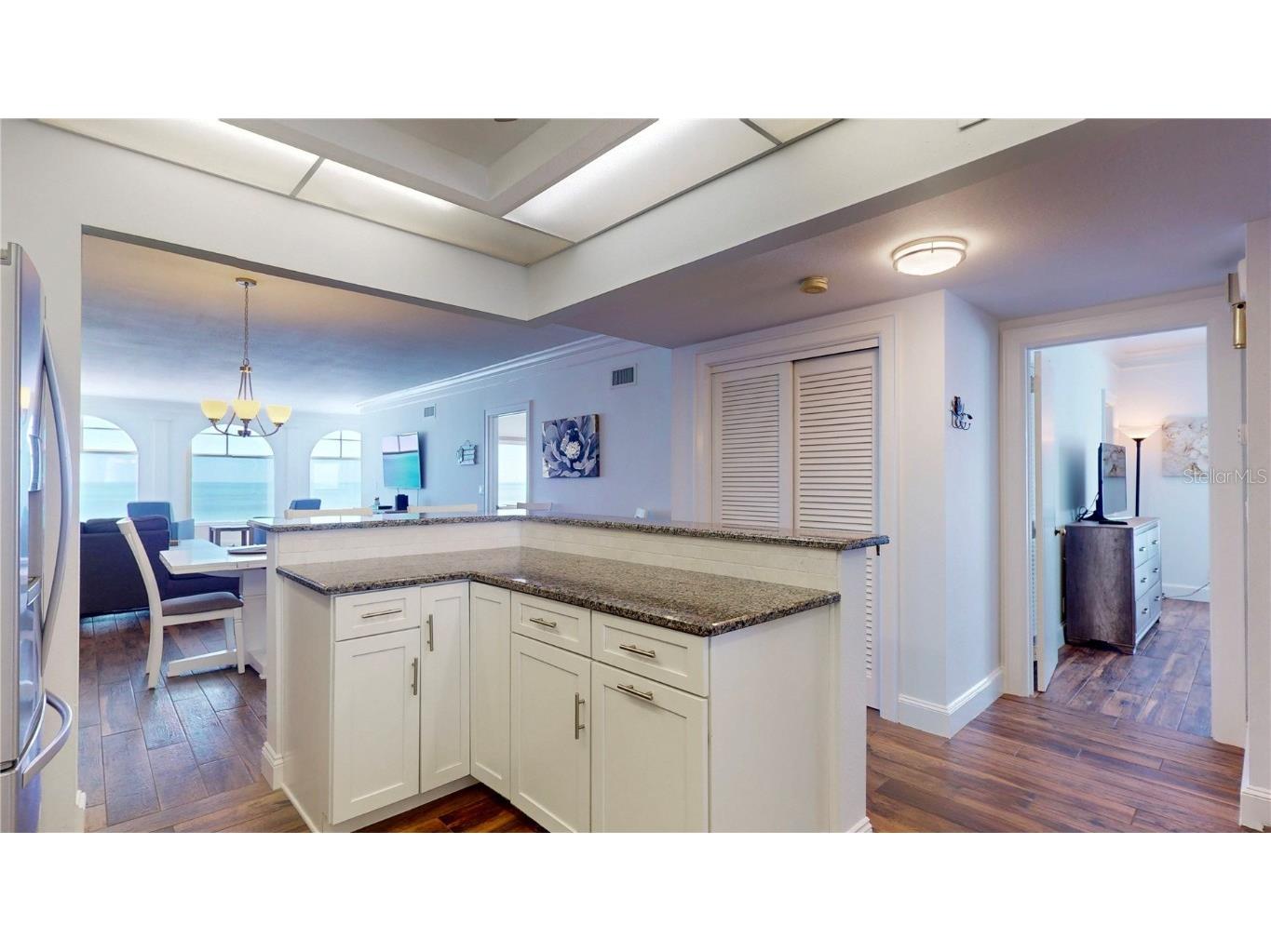 4950 Gulf Boulevard #1006 Saint Pete Beach FL 33706 - GULF TB8403275 image11