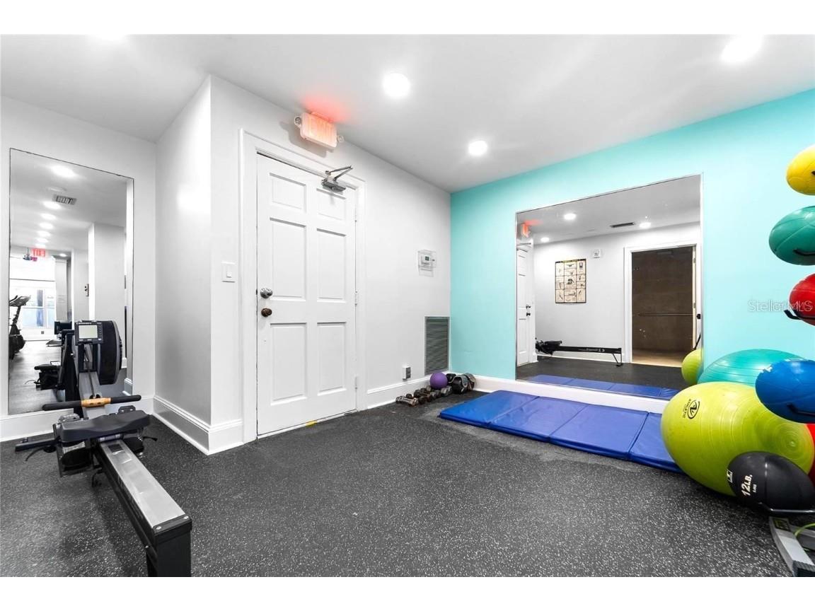 4950 Gulf Boulevard #1006 Saint Pete Beach FL 33706 - GULF TB8403275 image37