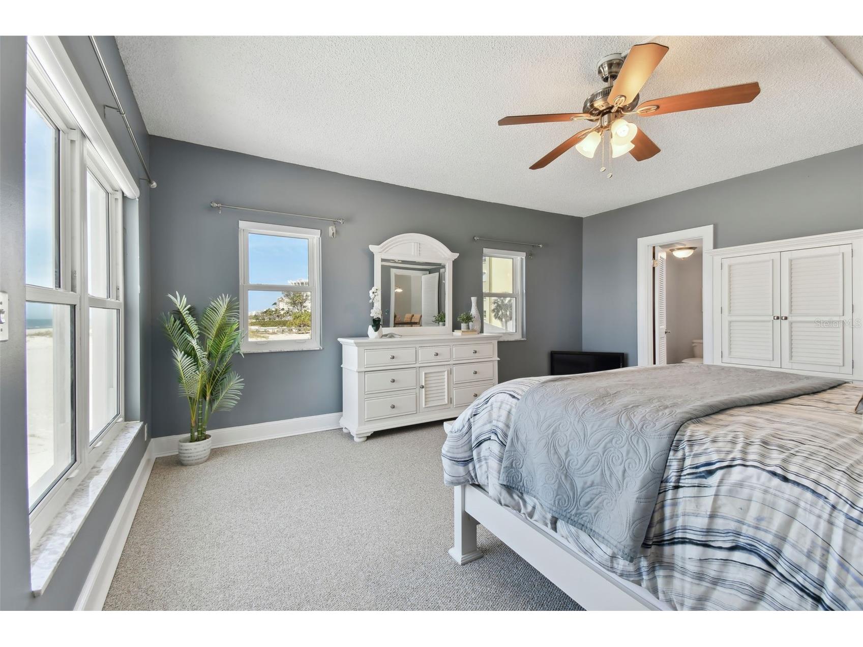 4950 Gulf Boulevard #206 Saint Pete Beach FL 33706 - GULF TB8485913 image33