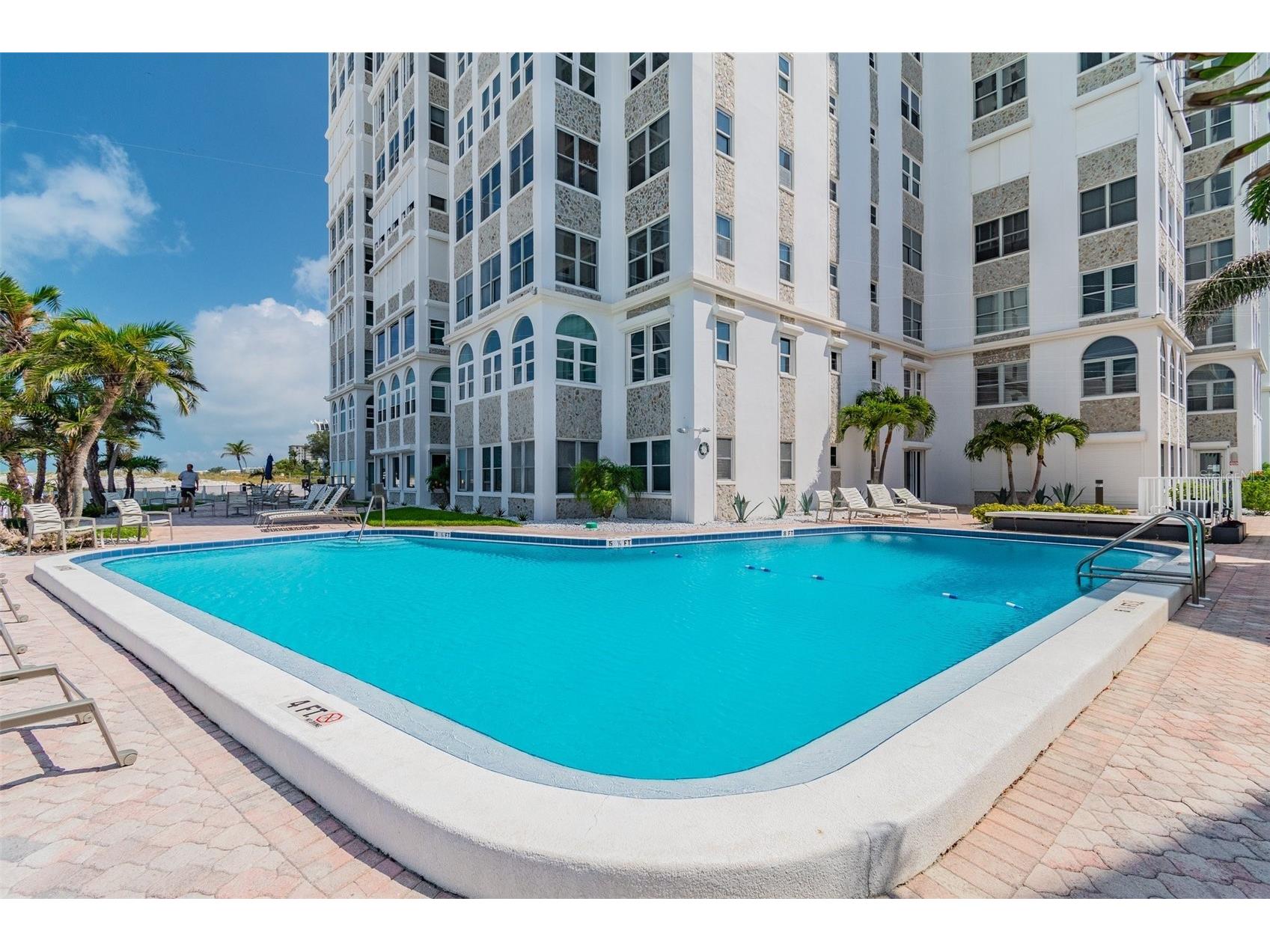 4950 Gulf Boulevard #206 Saint Pete Beach FL 33706 - GULF TB8485913 image4