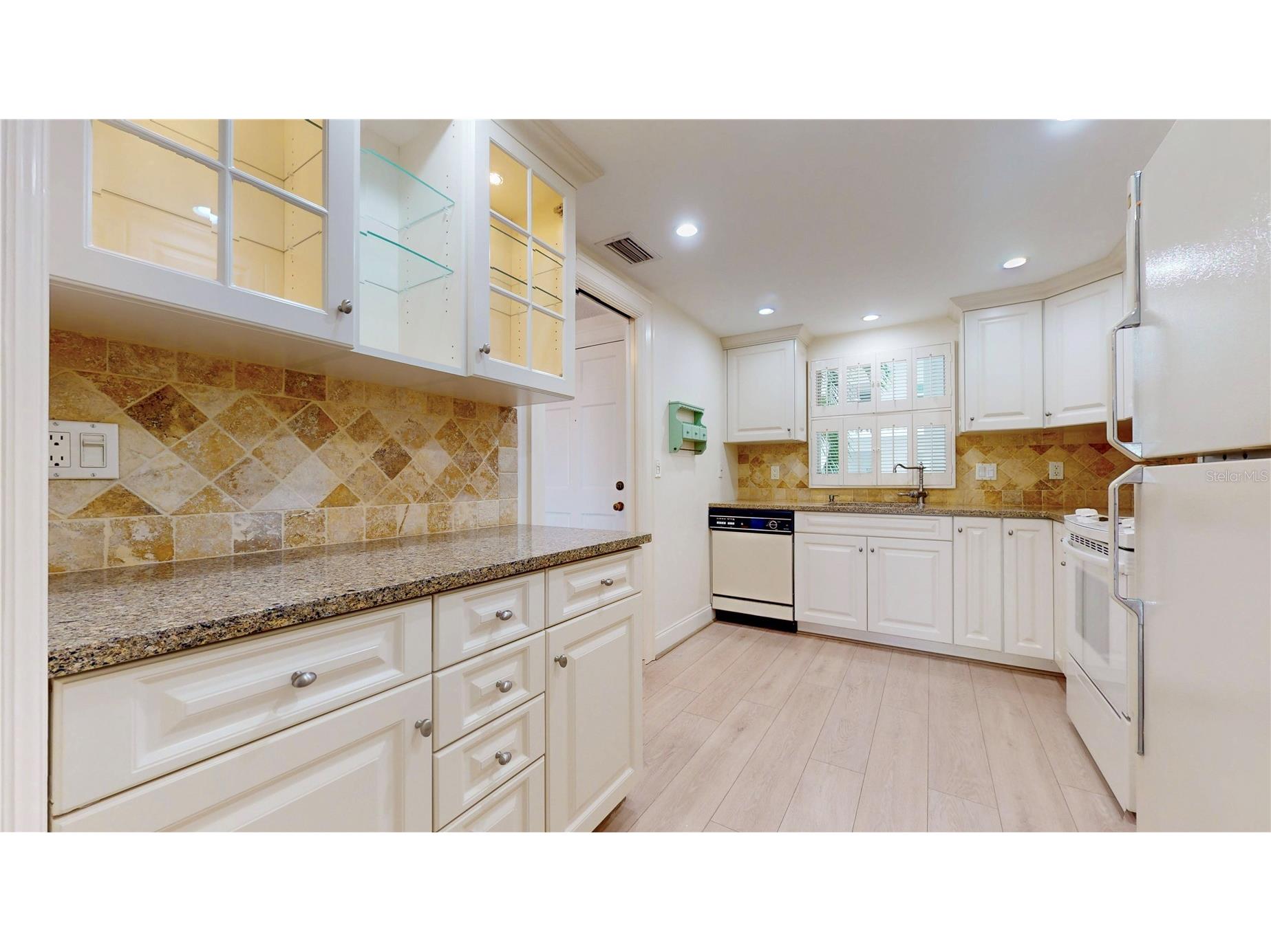 4950 Gulf Boulevard #308 Saint Pete Beach FL 33706 - GULF TB8499166 image22