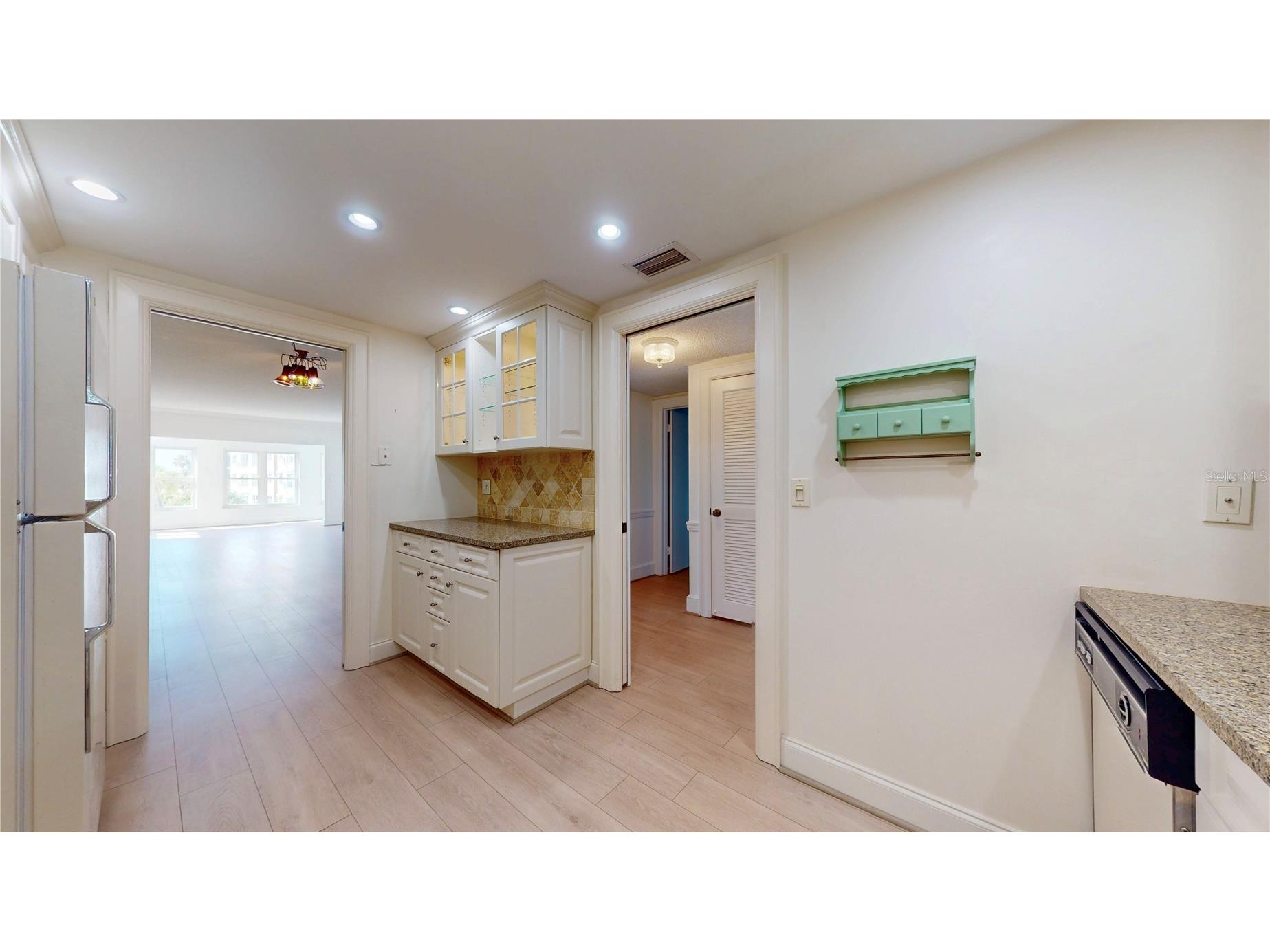 4950 Gulf Boulevard #308 Saint Pete Beach FL 33706 - GULF TB8499166 image31