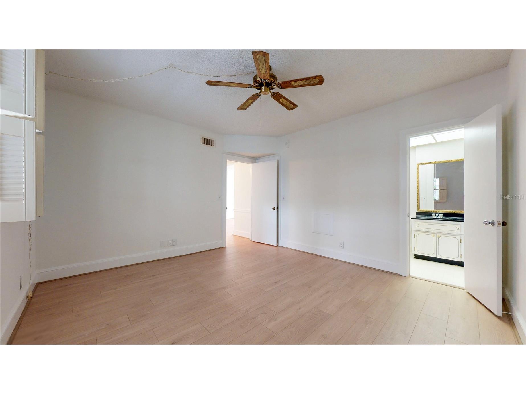 4950 Gulf Boulevard #308 Saint Pete Beach FL 33706 - GULF TB8499166 image39