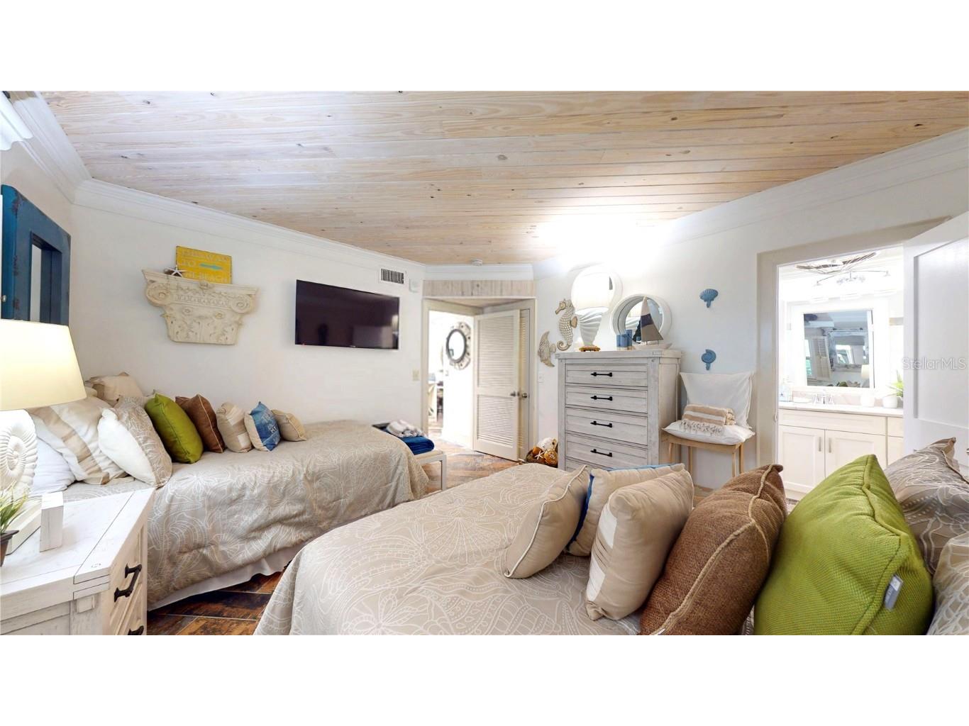 4950 Gulf Boulevard #408 Saint Pete Beach FL 33706 TB8412866 image29