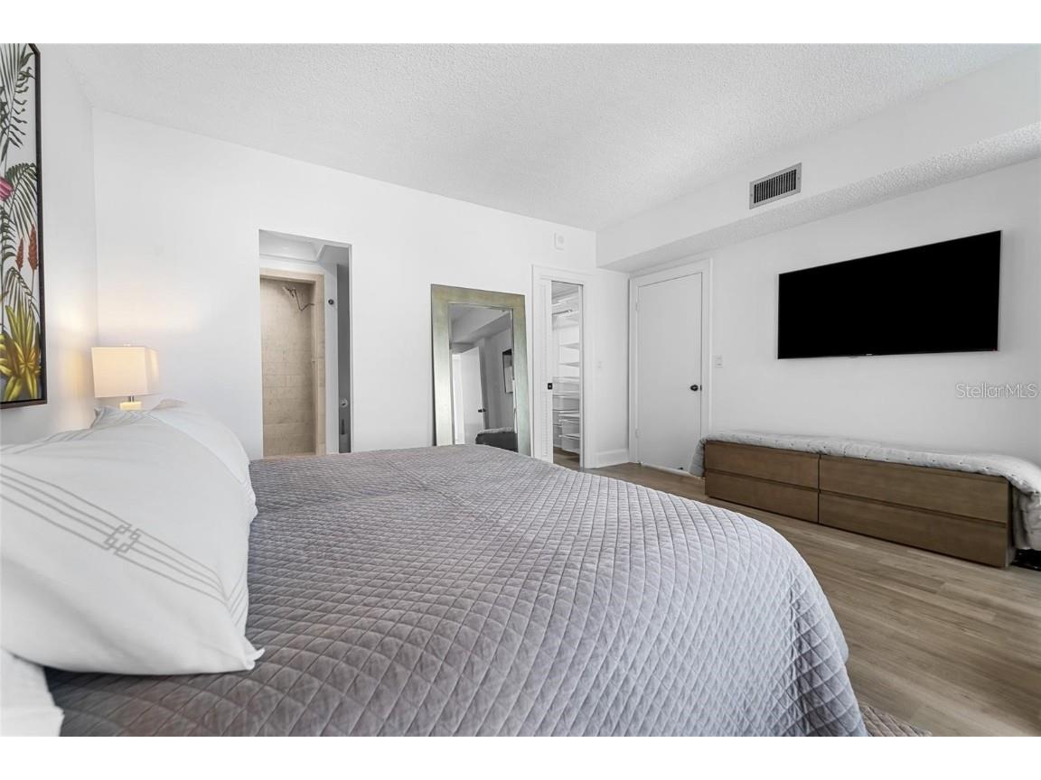 4950 Gulf Boulevard #807 Saint Pete Beach FL 33706 - GULF TB8445904 image34