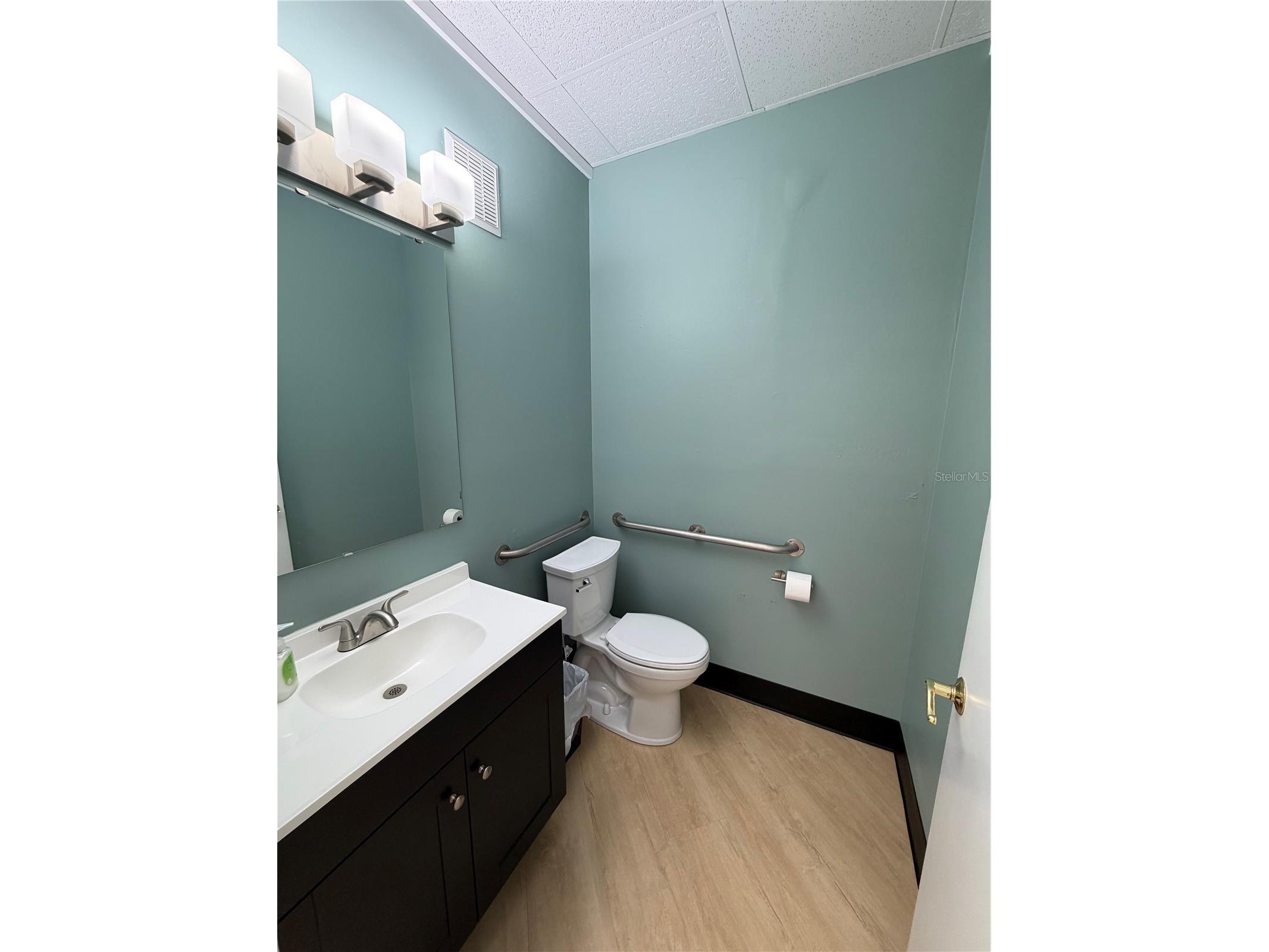 4950 Hall #B Orlando FL 32817 O6371894 image6