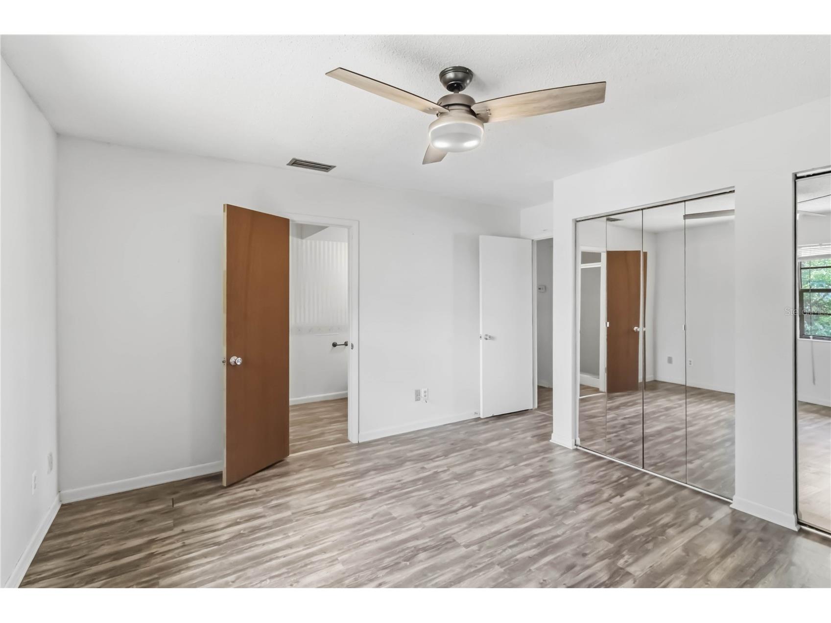 4951 91st Avenue N #33 Pinellas Park FL 33782 A4689955 image16