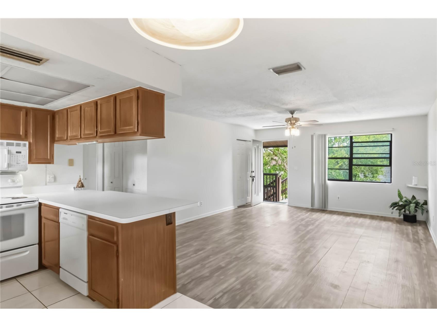 4951 91st Avenue N #33 Pinellas Park FL 33782 A4689955 image3