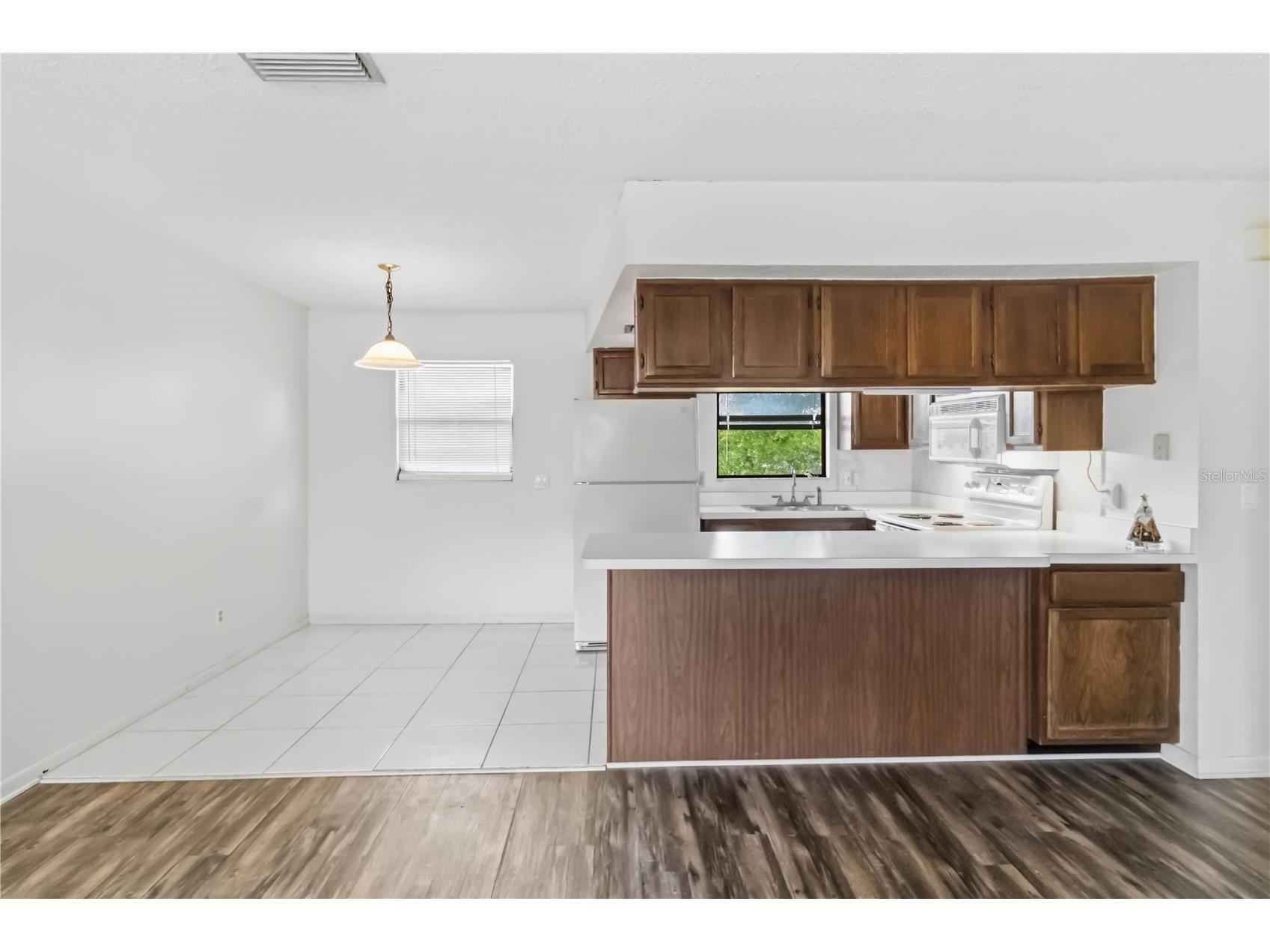 4951 91st Avenue N #33 Pinellas Park FL 33782 A4689955 image9