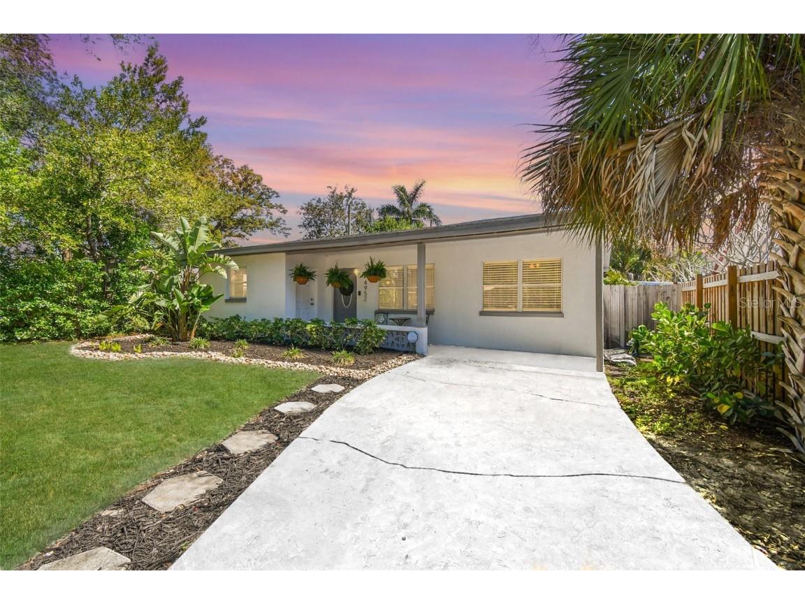 4952 15th Avenue N Saint Petersburg FL 33710 U8239442 image1