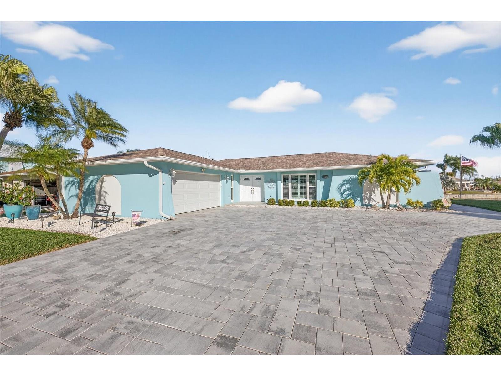 4952 Marlin Drive New Port Richey FL 34652 - TROUBLE CREEK W7882218 image1
