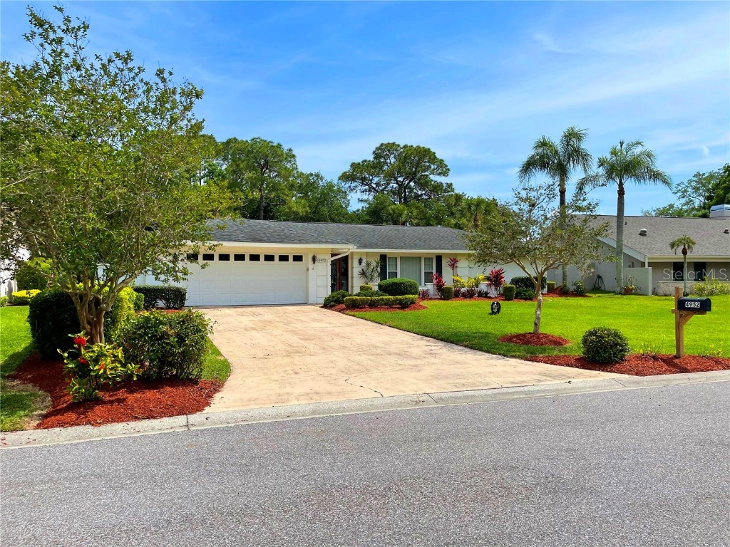 4952 Rutland Gate Sarasota FL 34235 A4529651 image1