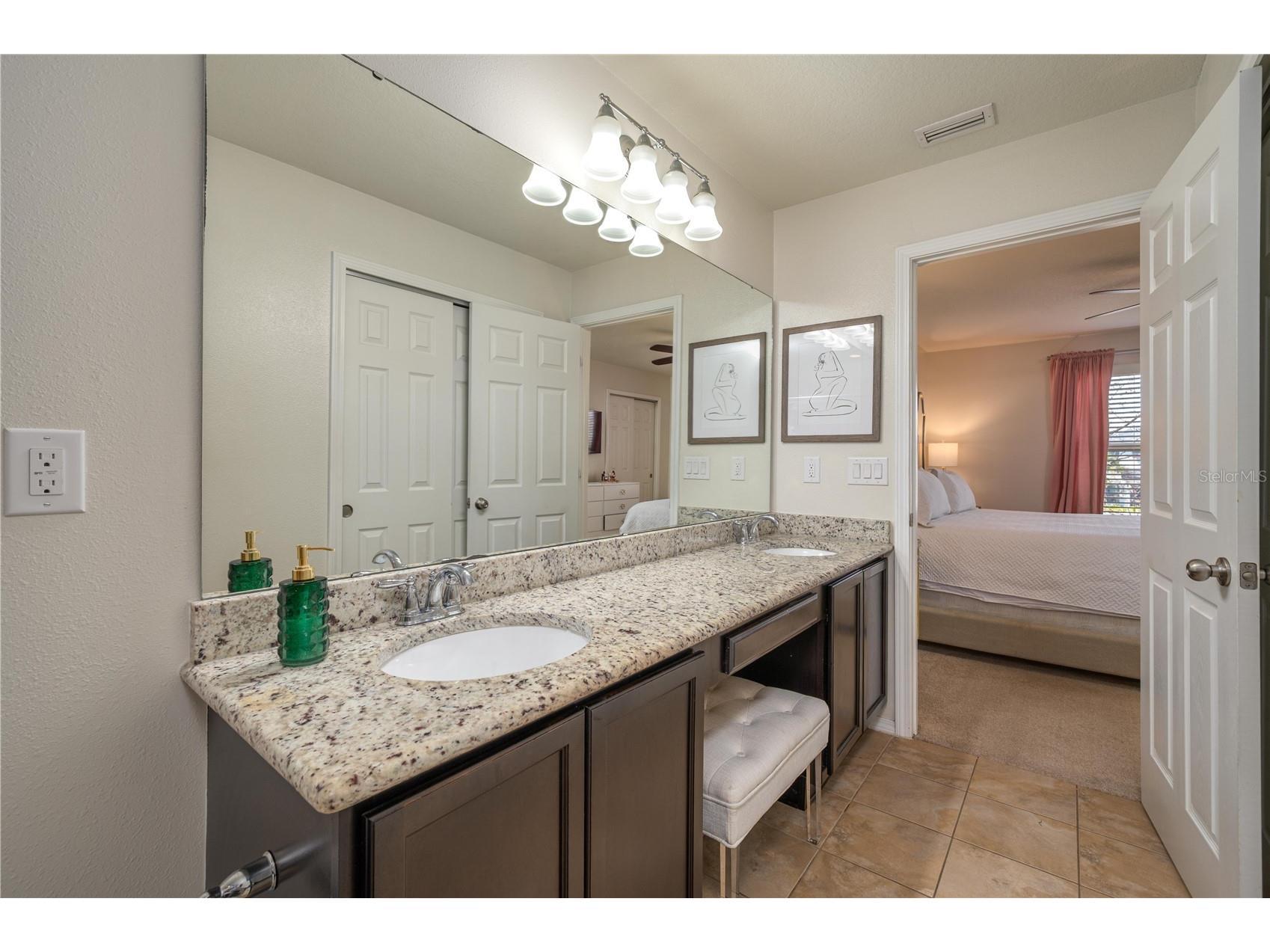 4953 White Sanderling Court Tampa FL 33619 L4959841 image17