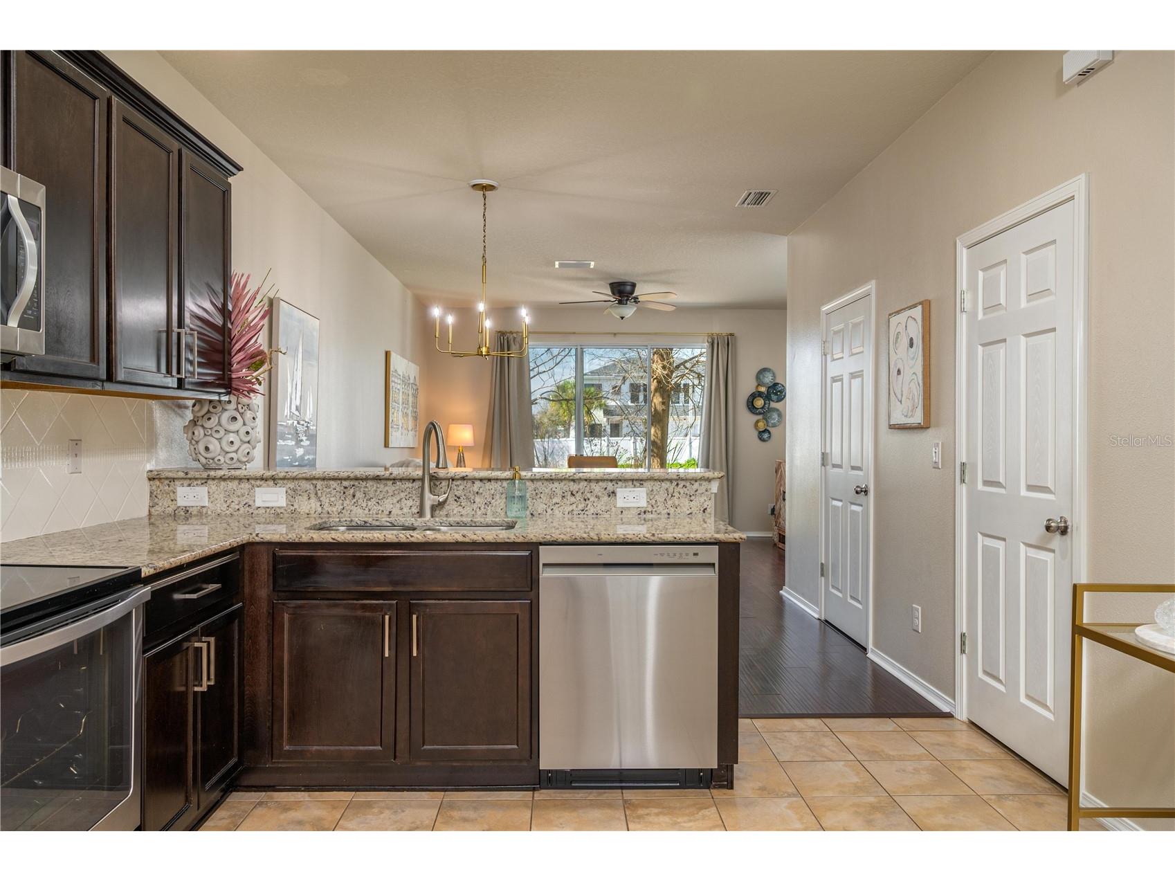 4953 White Sanderling Court Tampa FL 33619 L4959841 image6