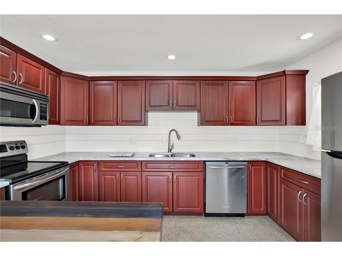 4954 1st Avenue S Saint Petersburg FL 33707 TB8411455 image10