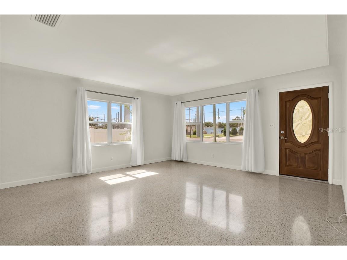 4954 1st Avenue S Saint Petersburg FL 33707 TB8411455 image18