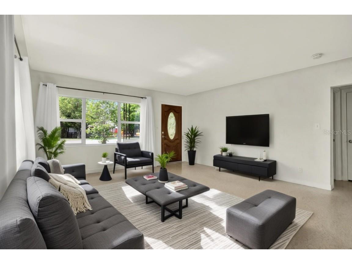 4954 1st Avenue S Saint Petersburg FL 33707 TB8411455 image2