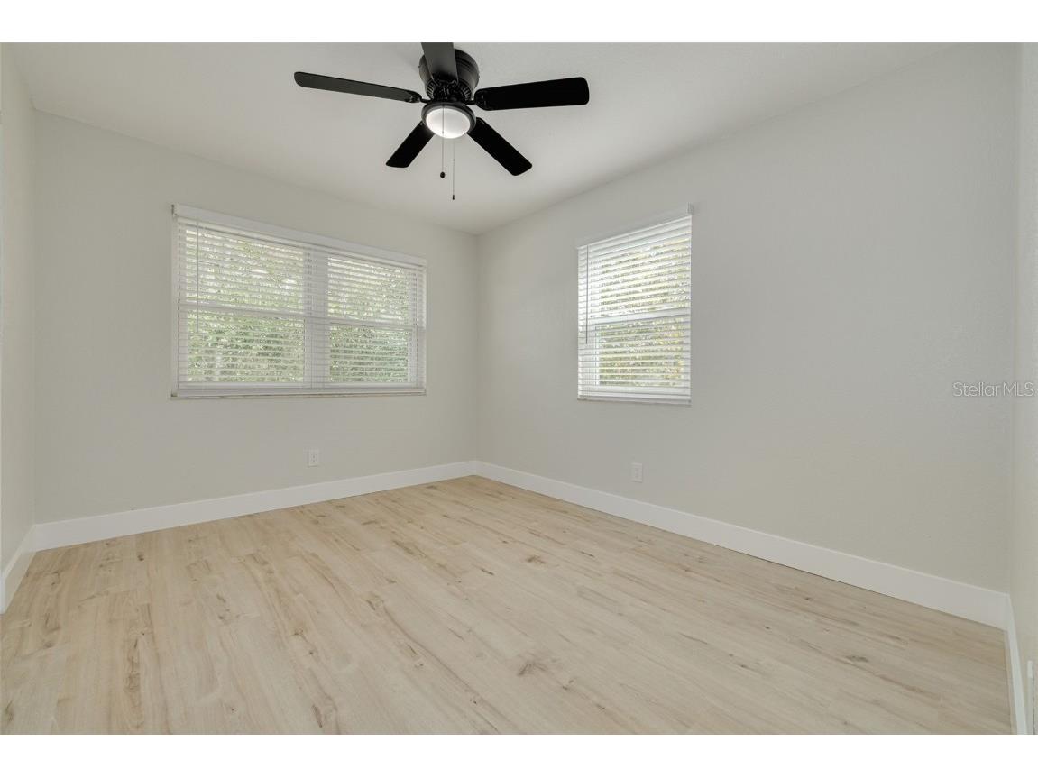 4954 2nd Avenue N Saint Petersburg FL 33710 TB8442314 image38