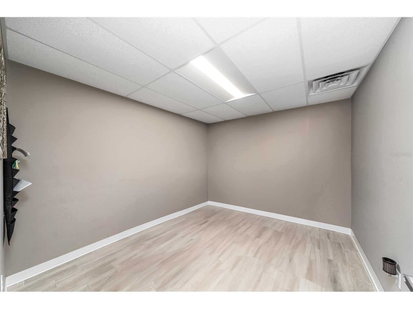 4954 S Orange Avenue Orlando FL 32806 S5138162 image10