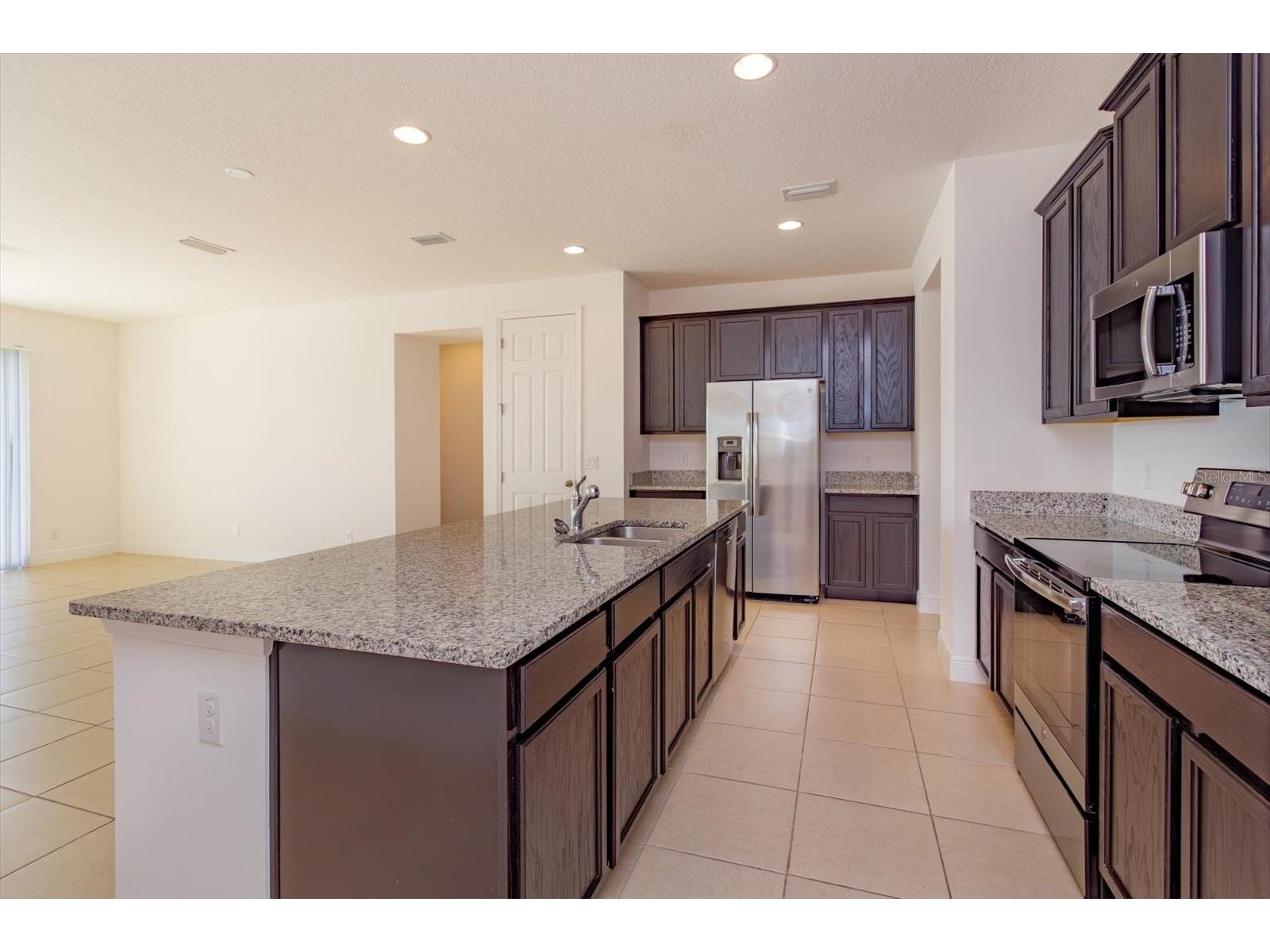 4956 Blanche Court Saint Cloud FL 34772 - OSCEOLA CHAIN OF LAKES O6345627 image10