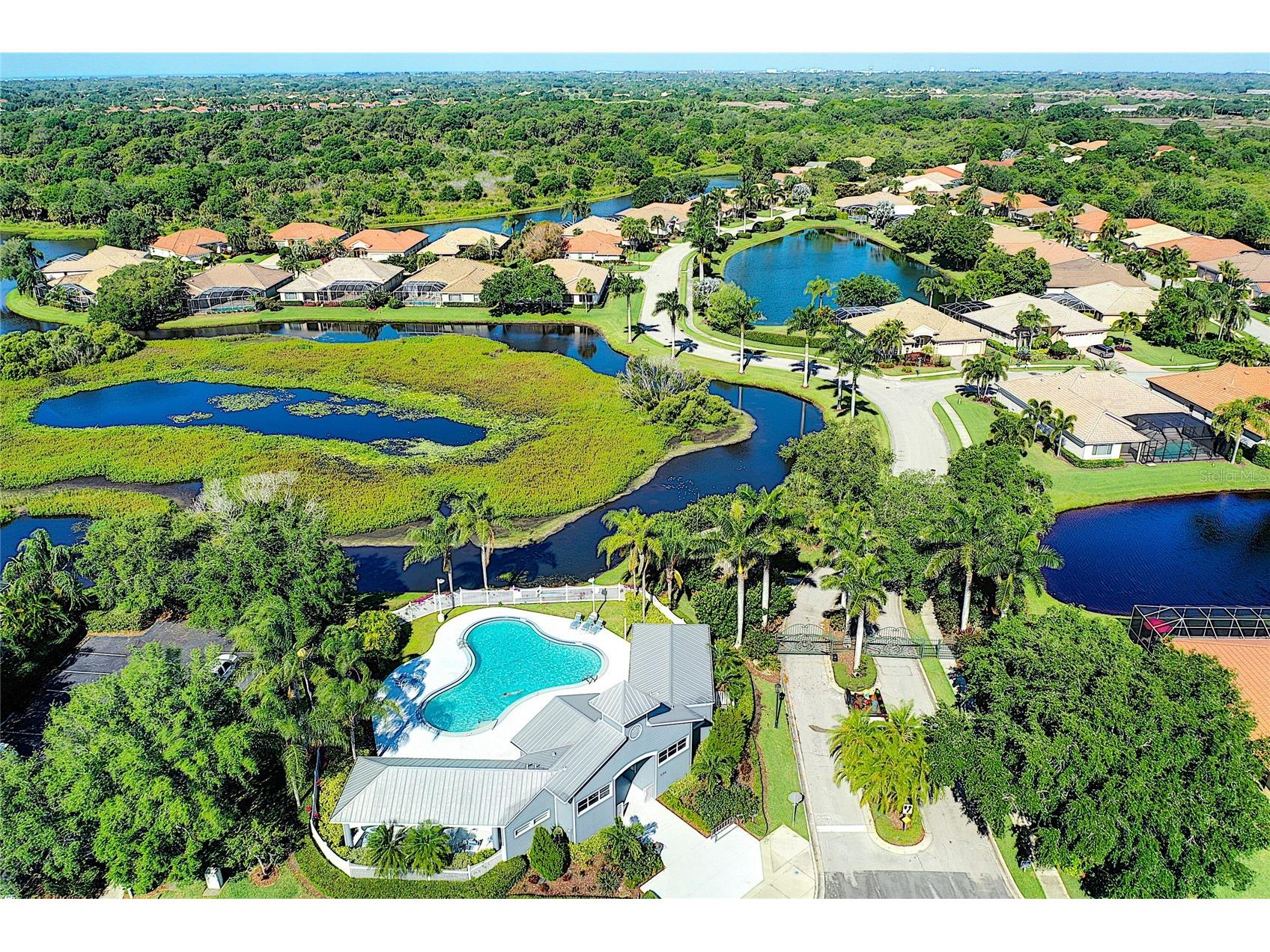 4956 Bridgehampton Boulevard Sarasota FL 34238 A4690574 image26